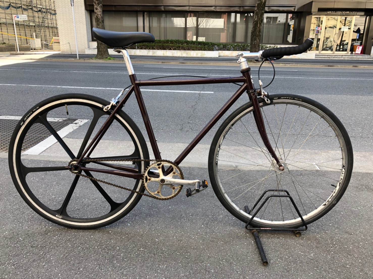 SURLY シングルスピード(中古) 700C入荷しました。【売切れ御礼】【博多駅前の自転車屋「銀の風」】 | 銀の風